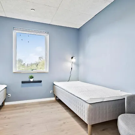 Cozy In With Wifi Holiday home Follenslev