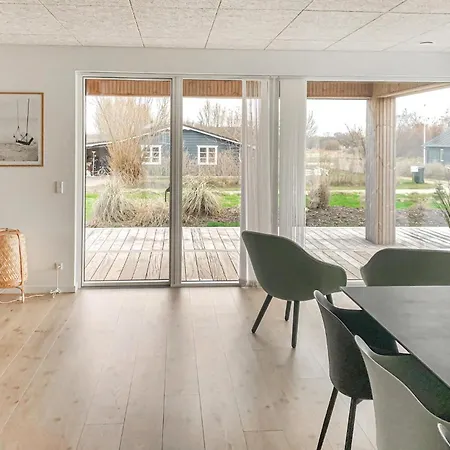 Cozy In With Wifi Holiday home Follenslev